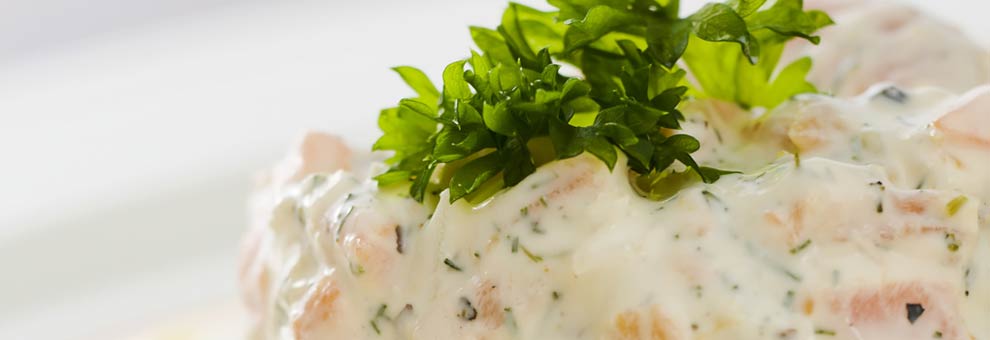 Pink salmon mousse flavoured with whisky