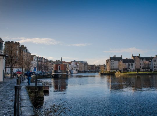 A walk on the quays of Leith