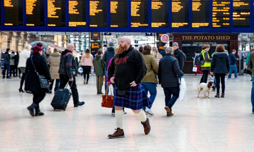 glasgow train station roadtrip scotland siredwards