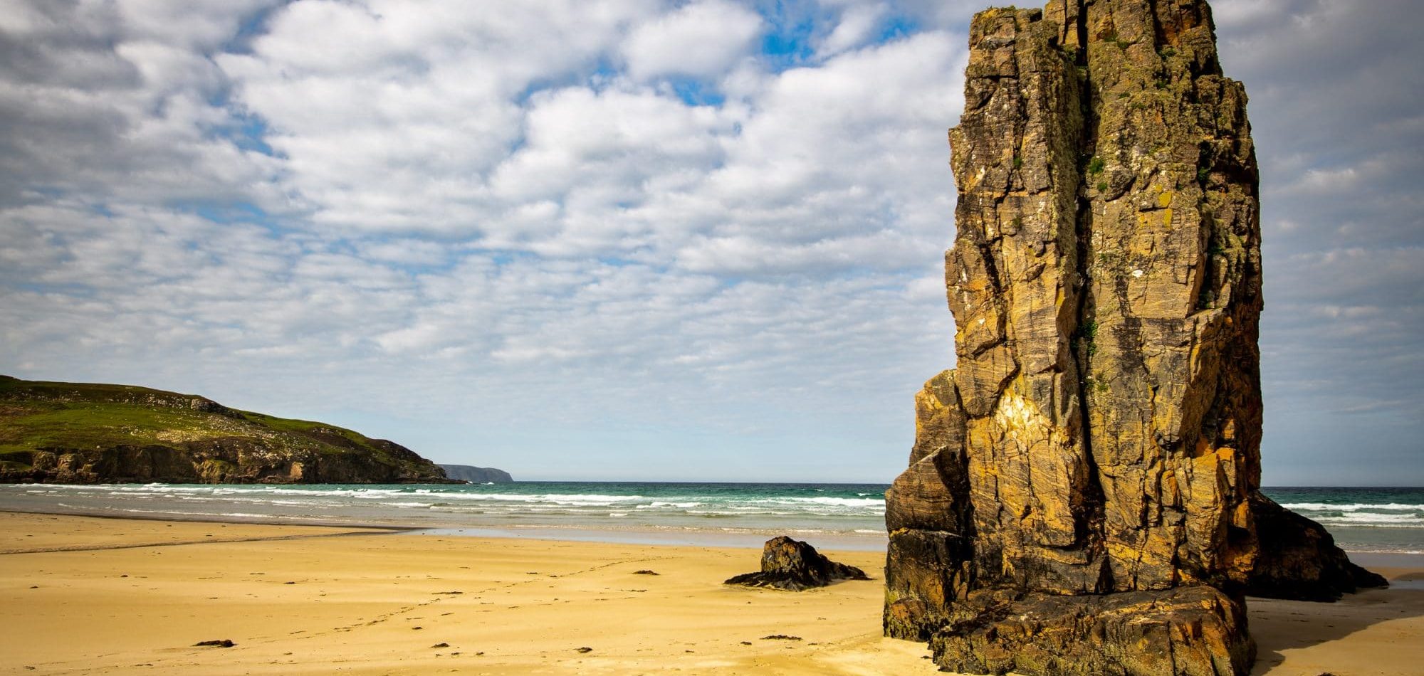 the-roller-waves-of-garry-beach-sir-edwards-roadtrip